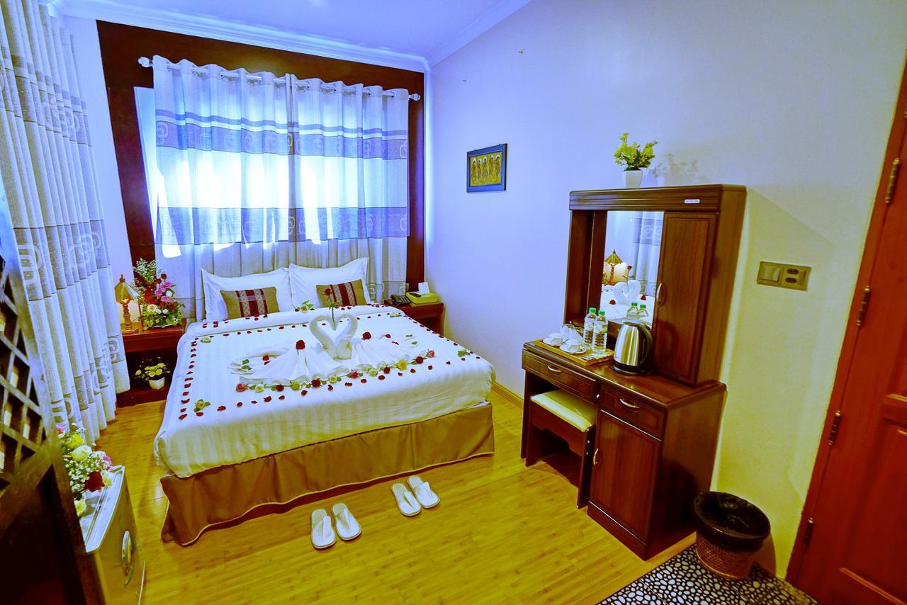 Hotel Boss - Mandalay Esterno foto