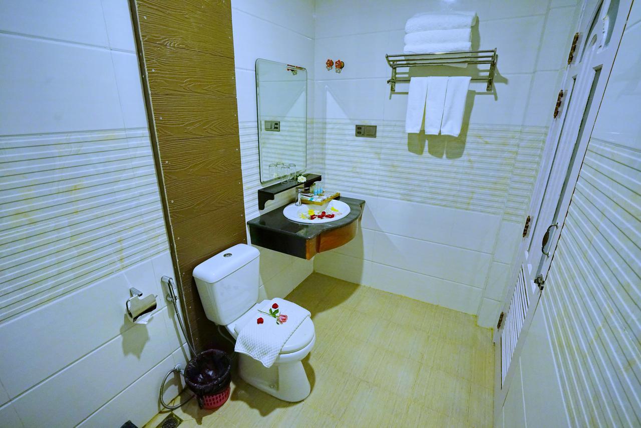 Hotel Boss - Mandalay Esterno foto
