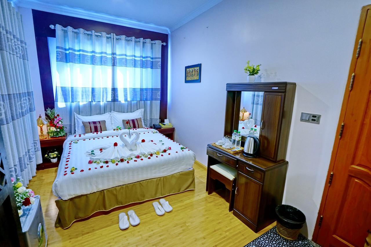 Hotel Boss - Mandalay Esterno foto
